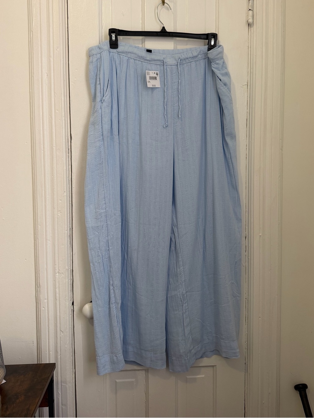 American Eagle AE high waisted wide leg textured pant